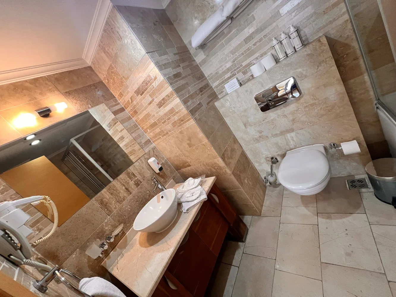 GOLD CITY  Interior - 19