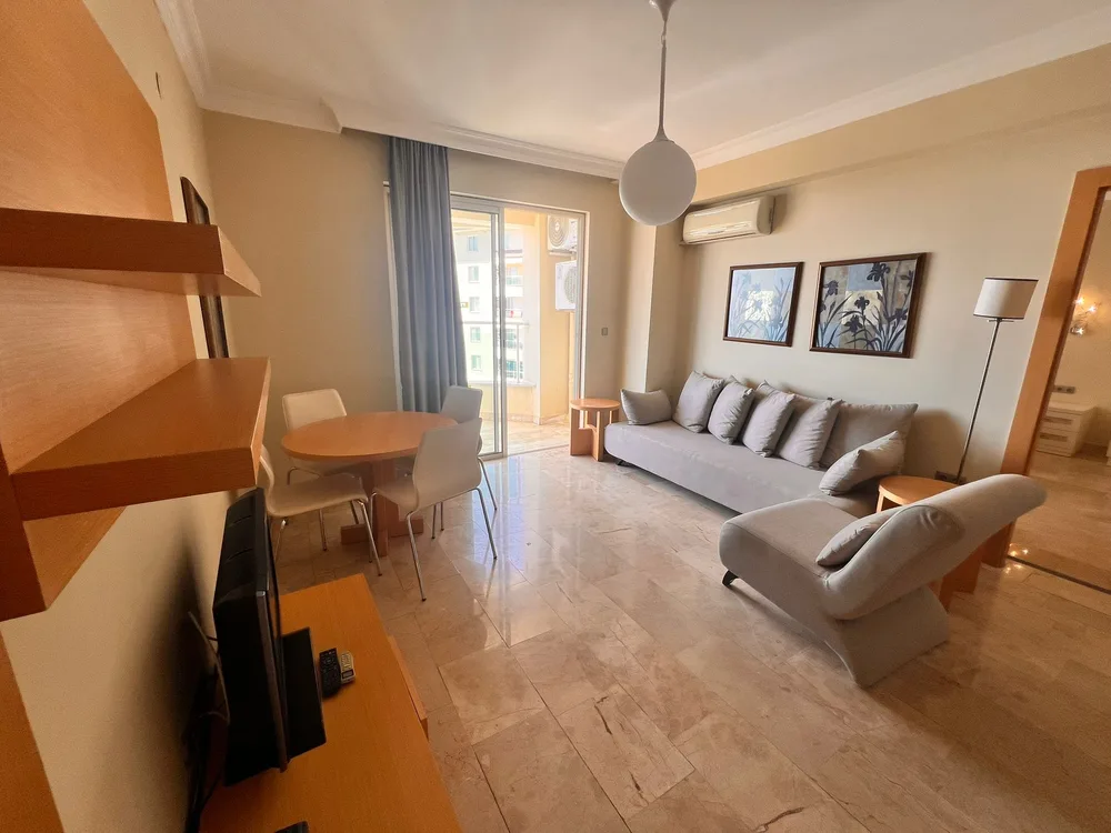 GOLD CITY  Interior - 6