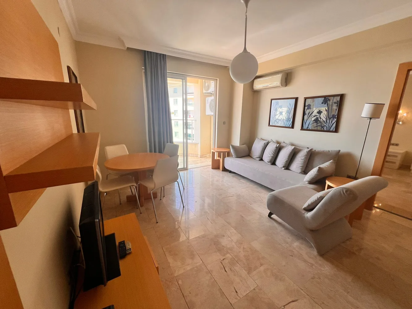 GOLD CITY  Interior - 6