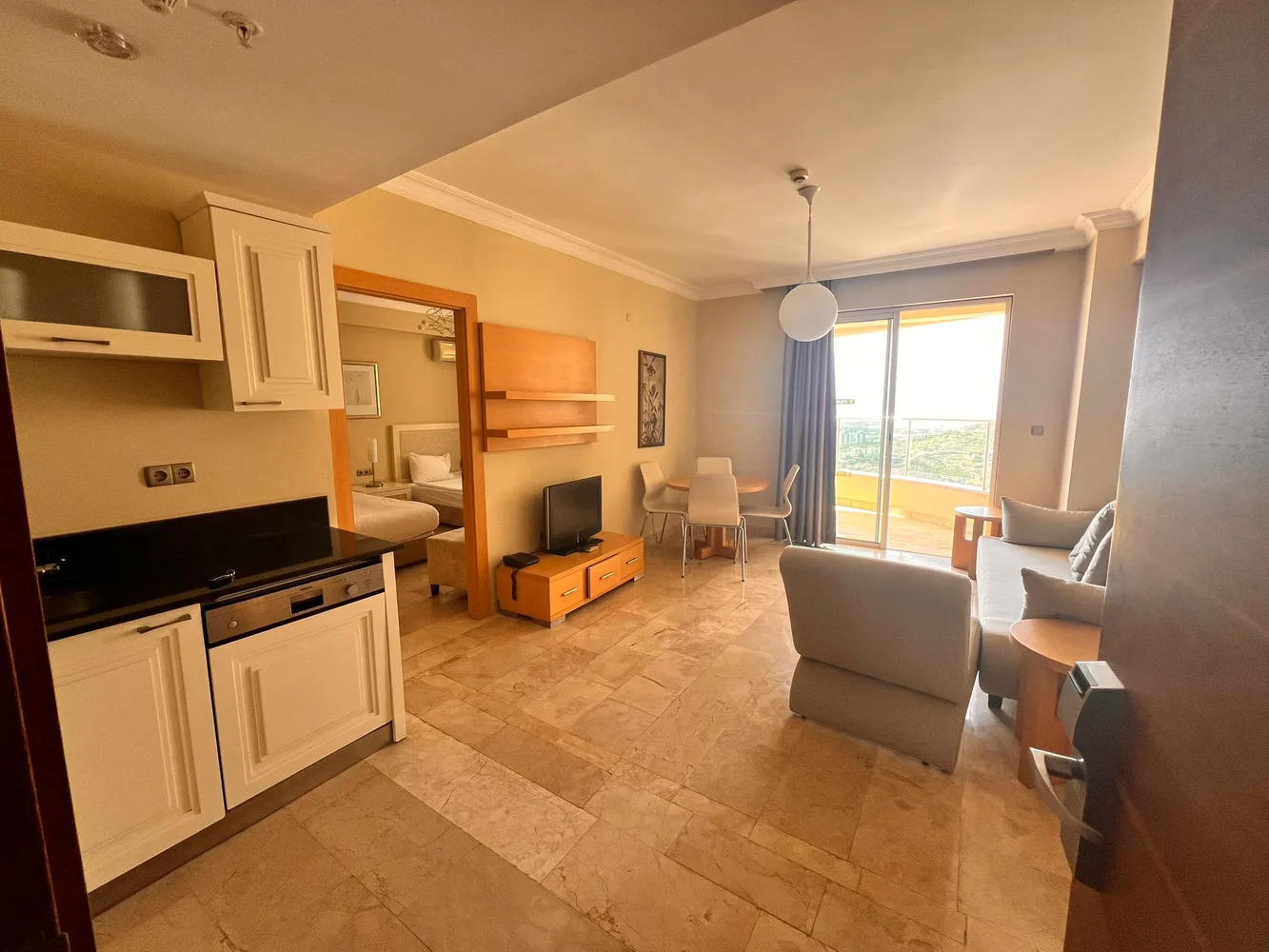 GOLD CITY  Interior - 5