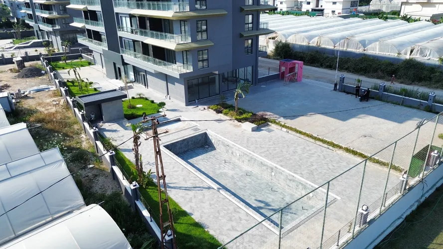 , Exterior - 4
