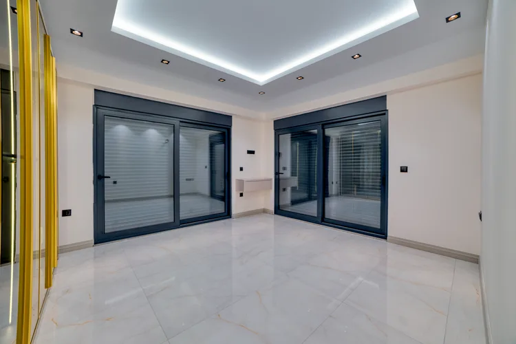 , Exterior - 3