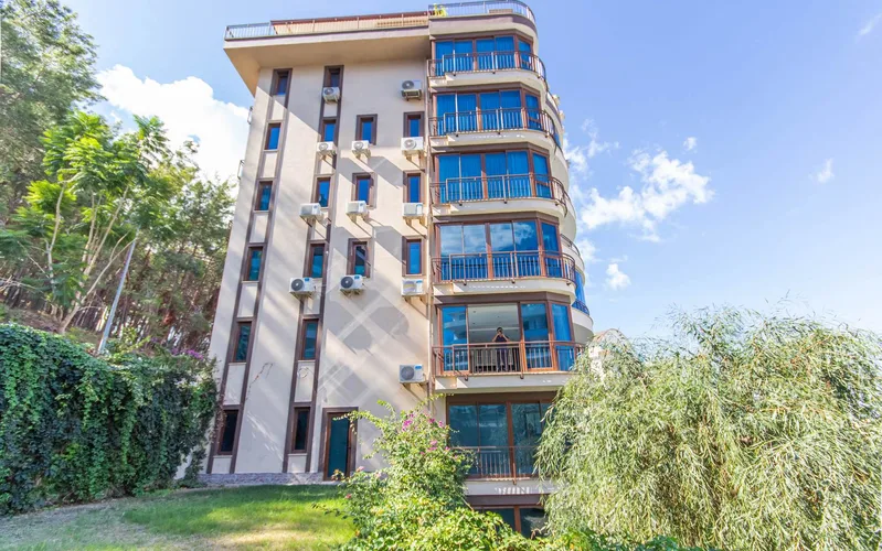 , Exterior - 4