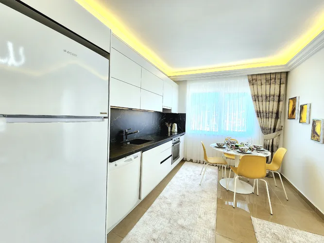 , Interior - 3