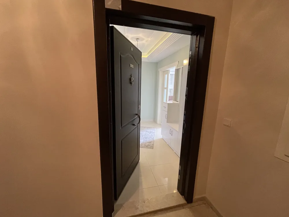 OBA CROWN 3 Interior - 16