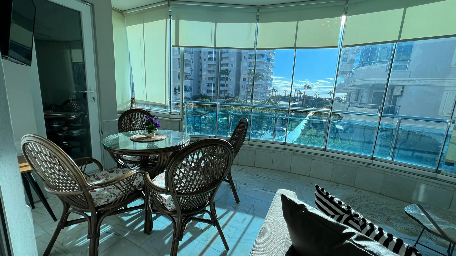 Квартира на первой береговой линии в Kurt Safir VIP, Аланья, по выгодной цене Interior - 17