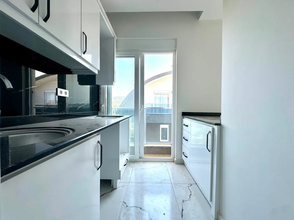 Bargain Sea View Apartment For Sale in Kargicak, Alanya Interior - 7