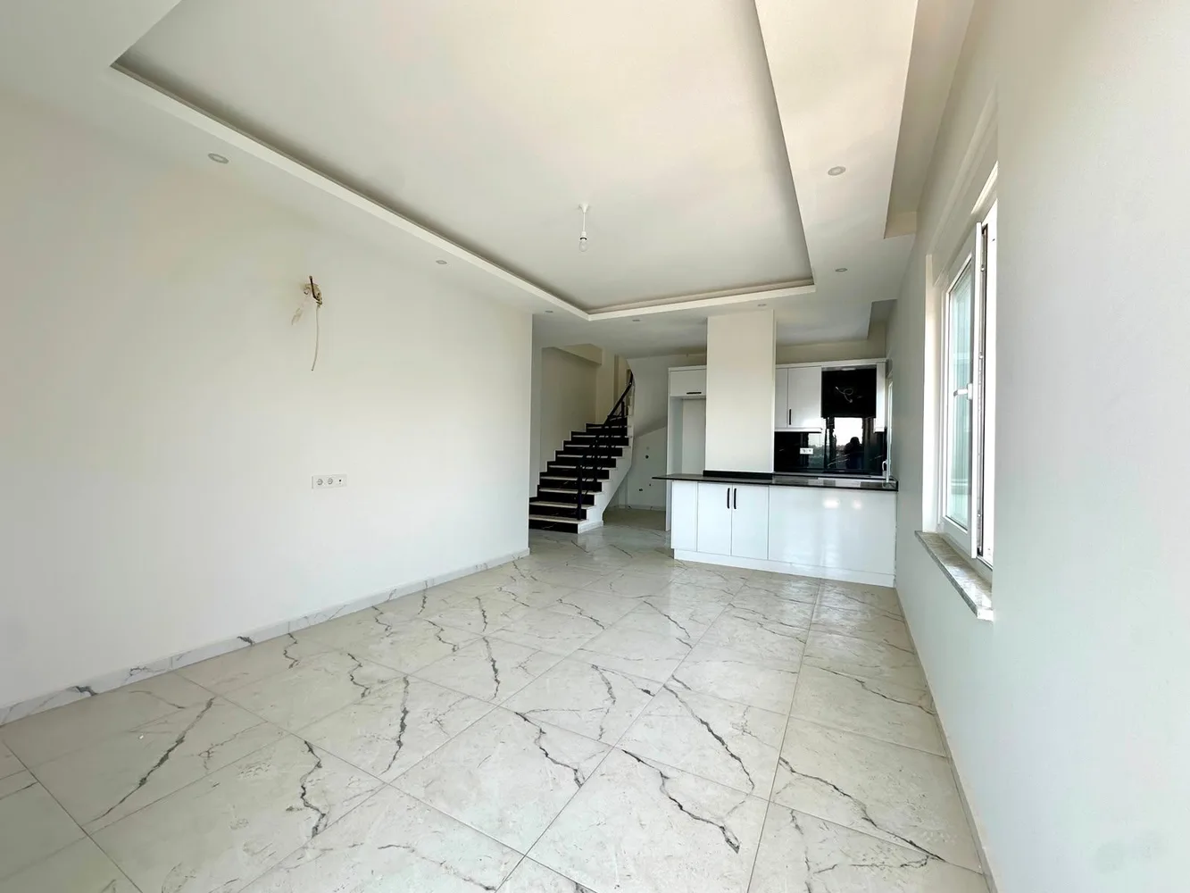 Bargain Sea View Apartment For Sale in Kargicak, Alanya Interior - 8