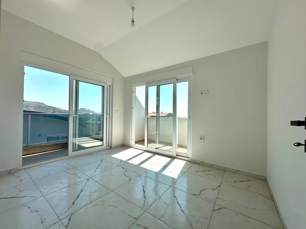 Bargain Sea View Apartment For Sale in Kargicak, Alanya Interior - 3
