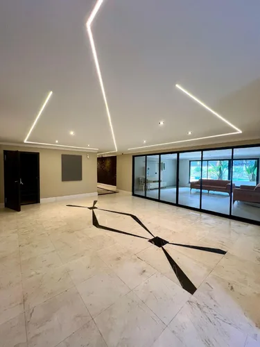, Exterior - 3