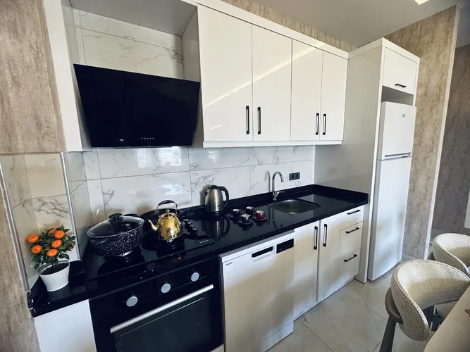 , Interior - 3