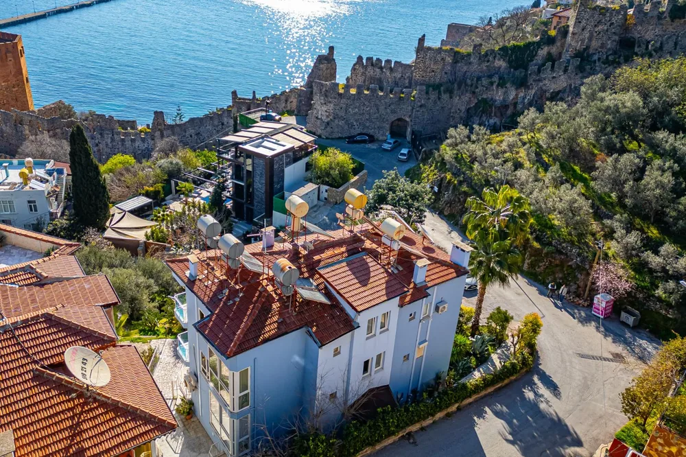 Exclusive Sea-View Apartment for Sale in Alanya Castle Exterior - 14