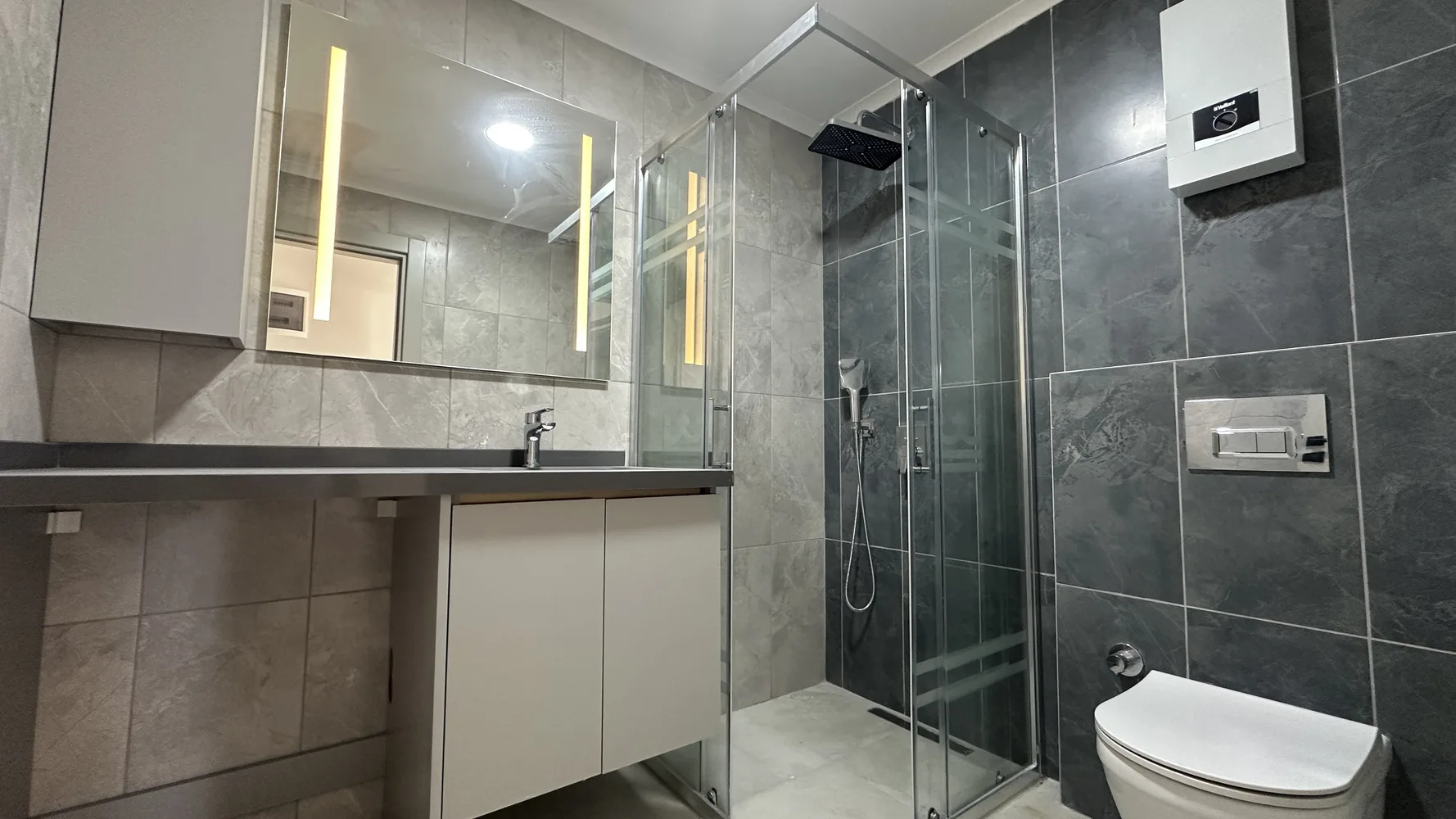 MONARCH RİVER  Interior - 39