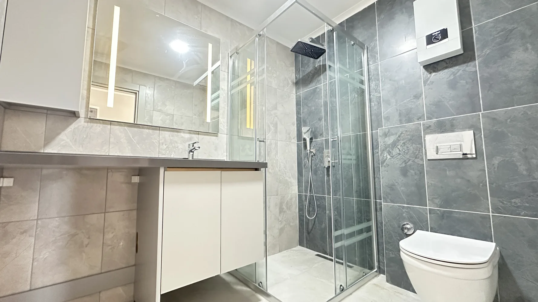 MONARCH RİVER  Interior - 40