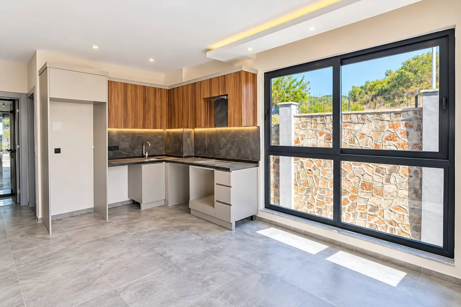 Квартира на продажу в жилом комплексе Toprak Shine, Аланья, по доступной цене Exterior - 3