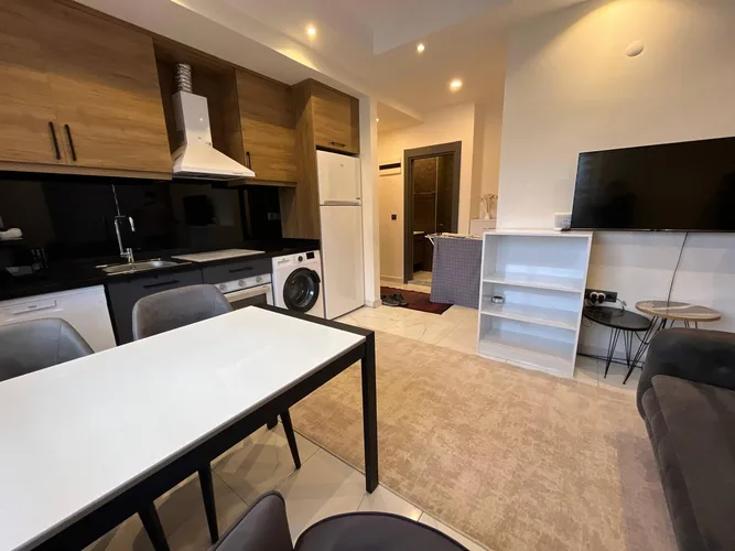 CITY STREET, Interior - 3