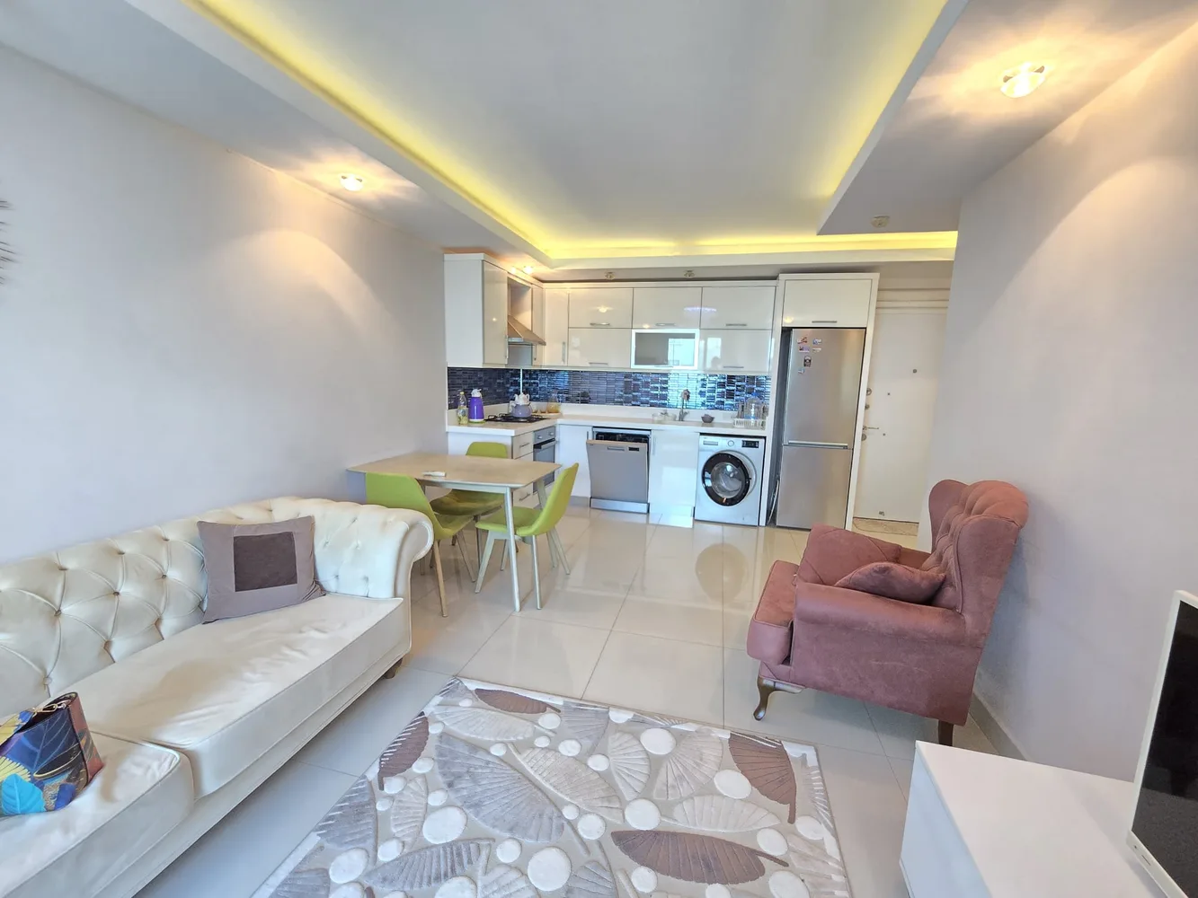 1 Bedroom Apartment For Sale in Lotus Residence, Mahmutlar, Alanya - View property