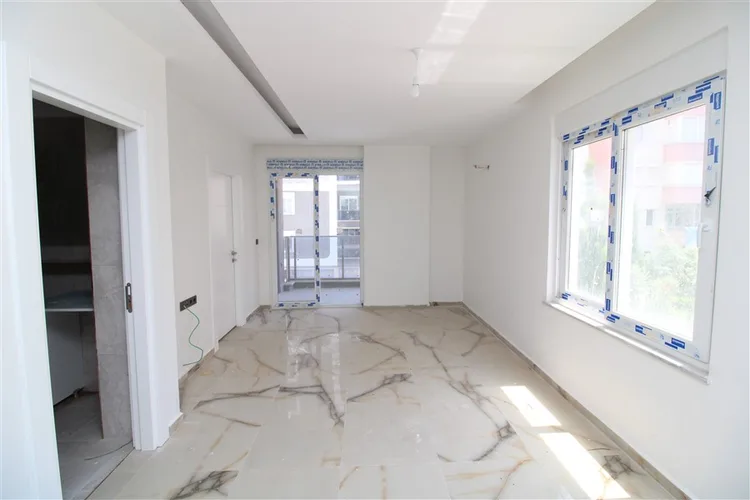 , Interior - 1