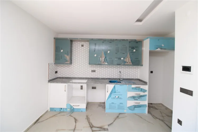 , Interior - 3