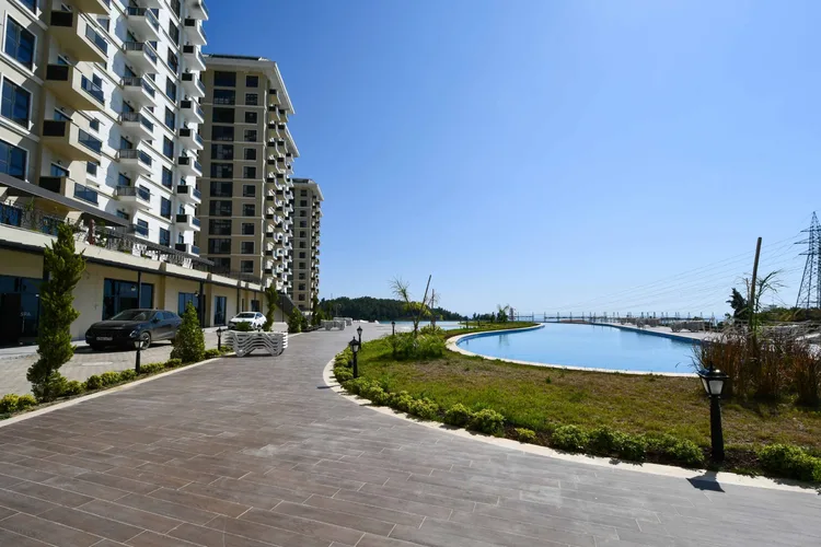 , Exterior - 4