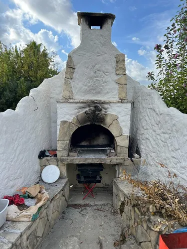 , Interior - 4