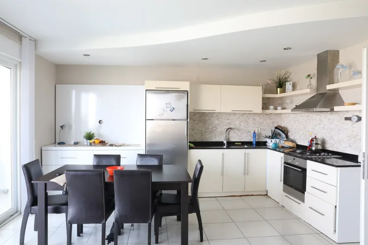 SUNSET BEACH , Interior - 2