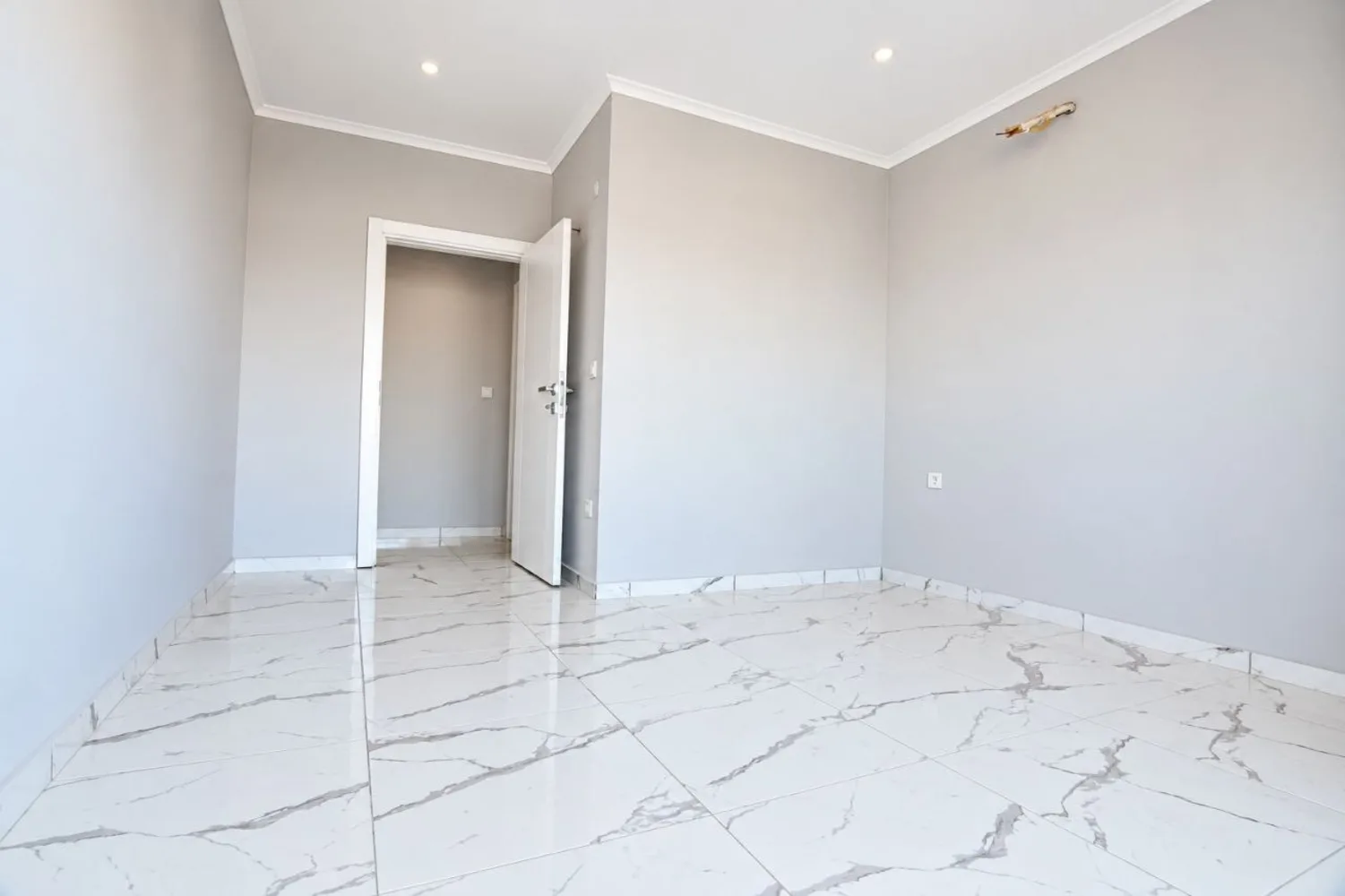 Доступная по цене квартира на продажу в жилом комплексе Dom Na More Residence, Аланья. Interior - 9