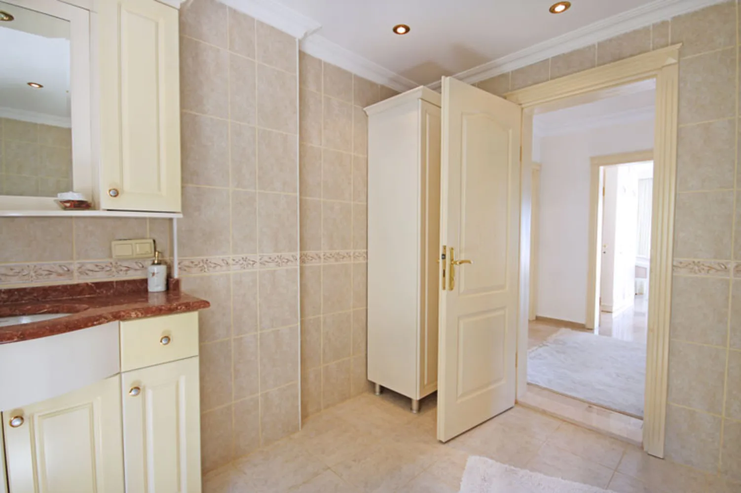 Вилла с видом на море на продажу в Аланье, Турция Interior - 48