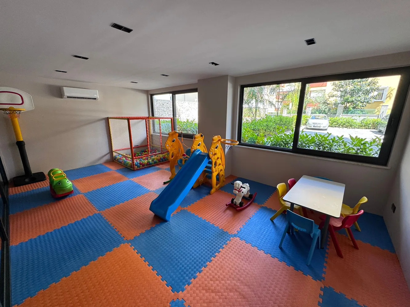 Продается элитная квартира в центре Алании, жилой комплекс Glory Town Residence. Facilities - 29