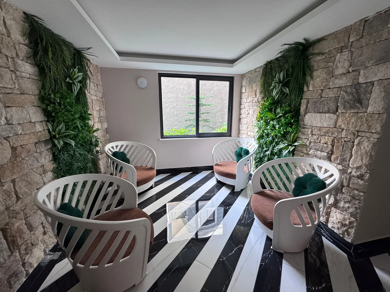 Продается элитная квартира в центре Алании, жилой комплекс Glory Town Residence. Facilities - 20