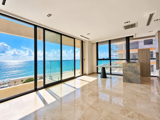 SERENITY PREMIUM , Interior - 3