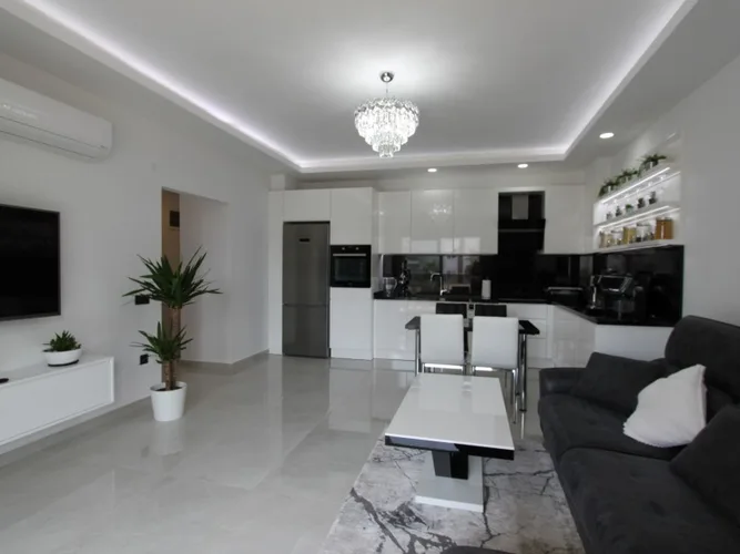 LALE 2, Interior - 2