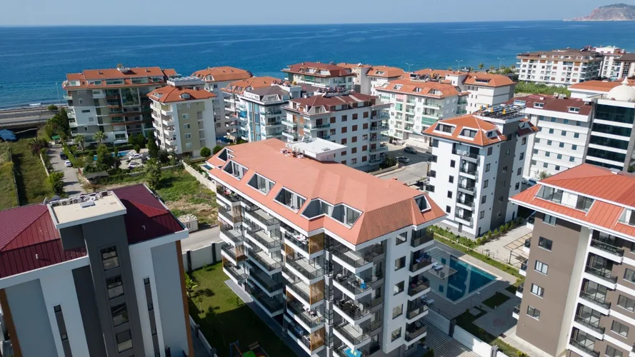 WHITE LIFE 2, Exterior - 1