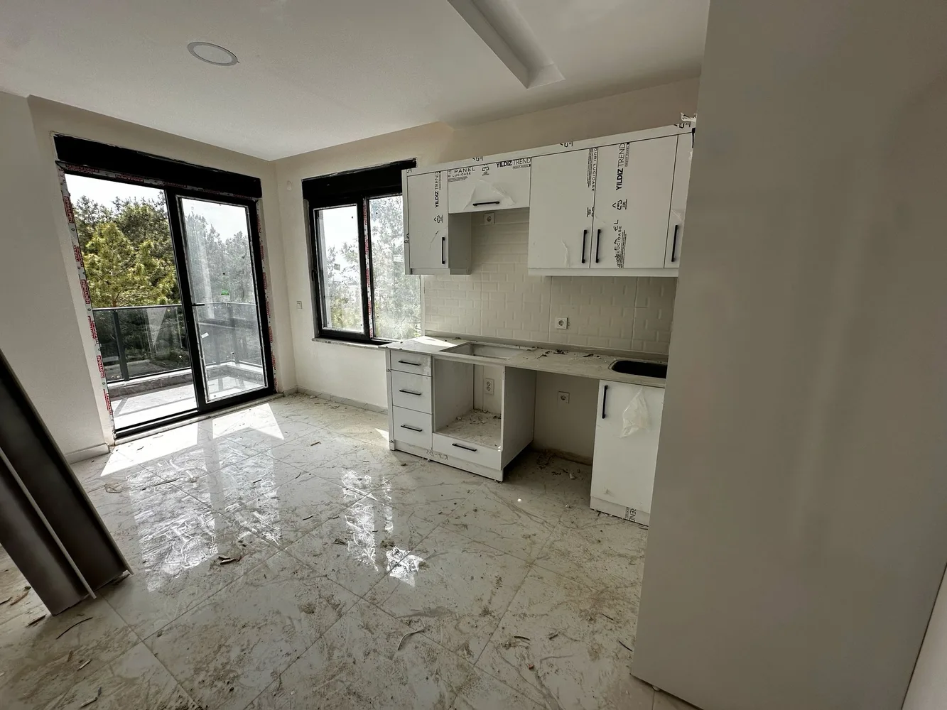 Affordable Apartment For Sale in Plus Residence, Avsallar, Alanya Interior - 3