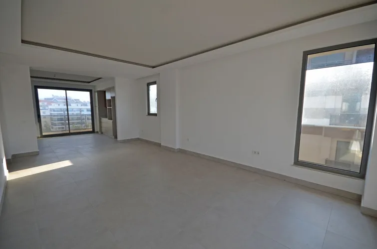 PIA ROYAL, Interior - 2