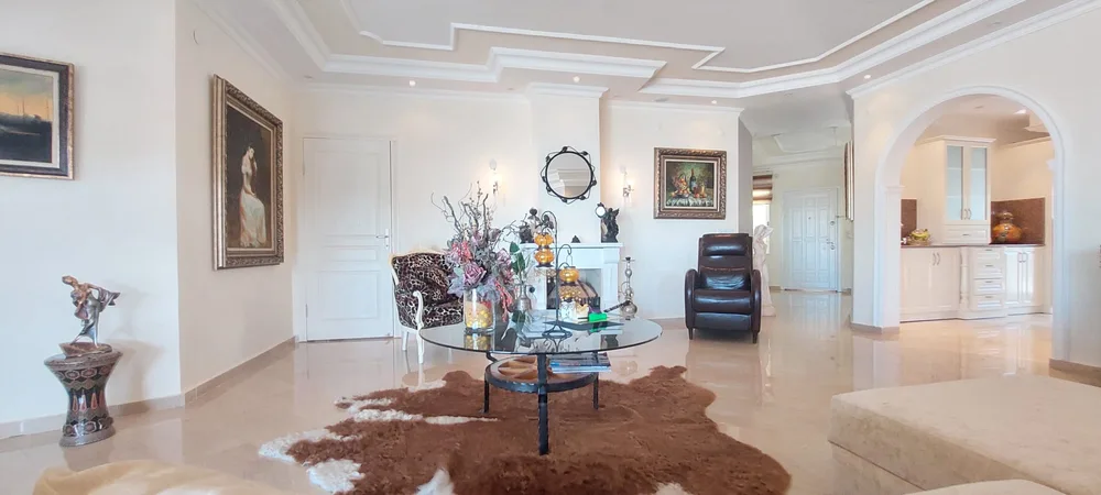Sea View Villa for Sale in Alanya with Private Pool - Gold Bau Villa Interior - 3