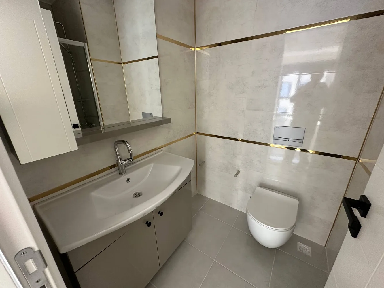 Квартира на продажу в Yekta Blue 5 рядом с пляжем Махмутлара Interior - 12