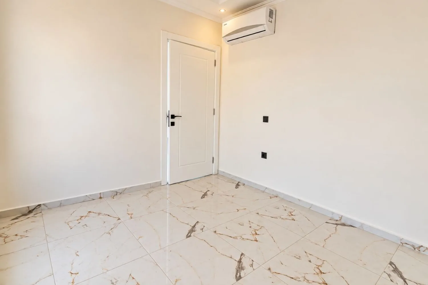 Luxury Apartment for Sale in Exodus Riverside, Alanya Interior - 8