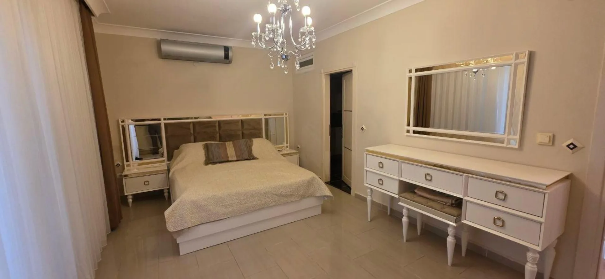 AMBIANCE 3 RESIDENCE  Interior - 9
