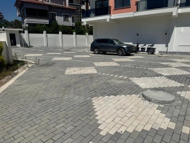 , Exterior - 4