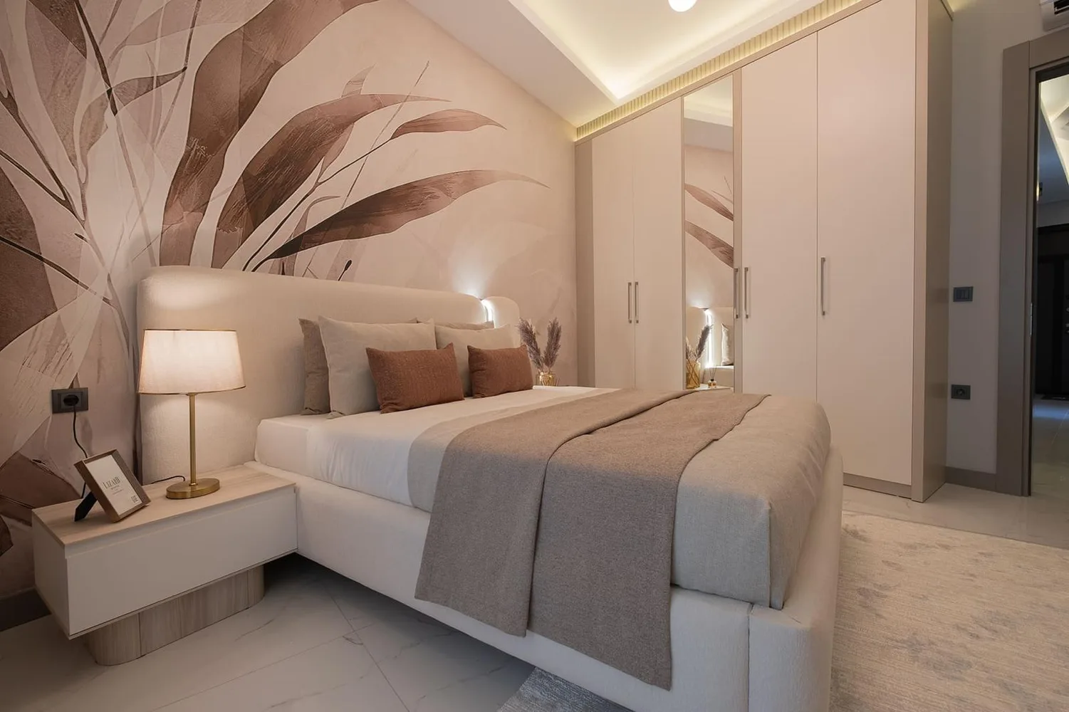 Designer Villa in Alanya with Infinity-Style Pool & Garden Interior - 13