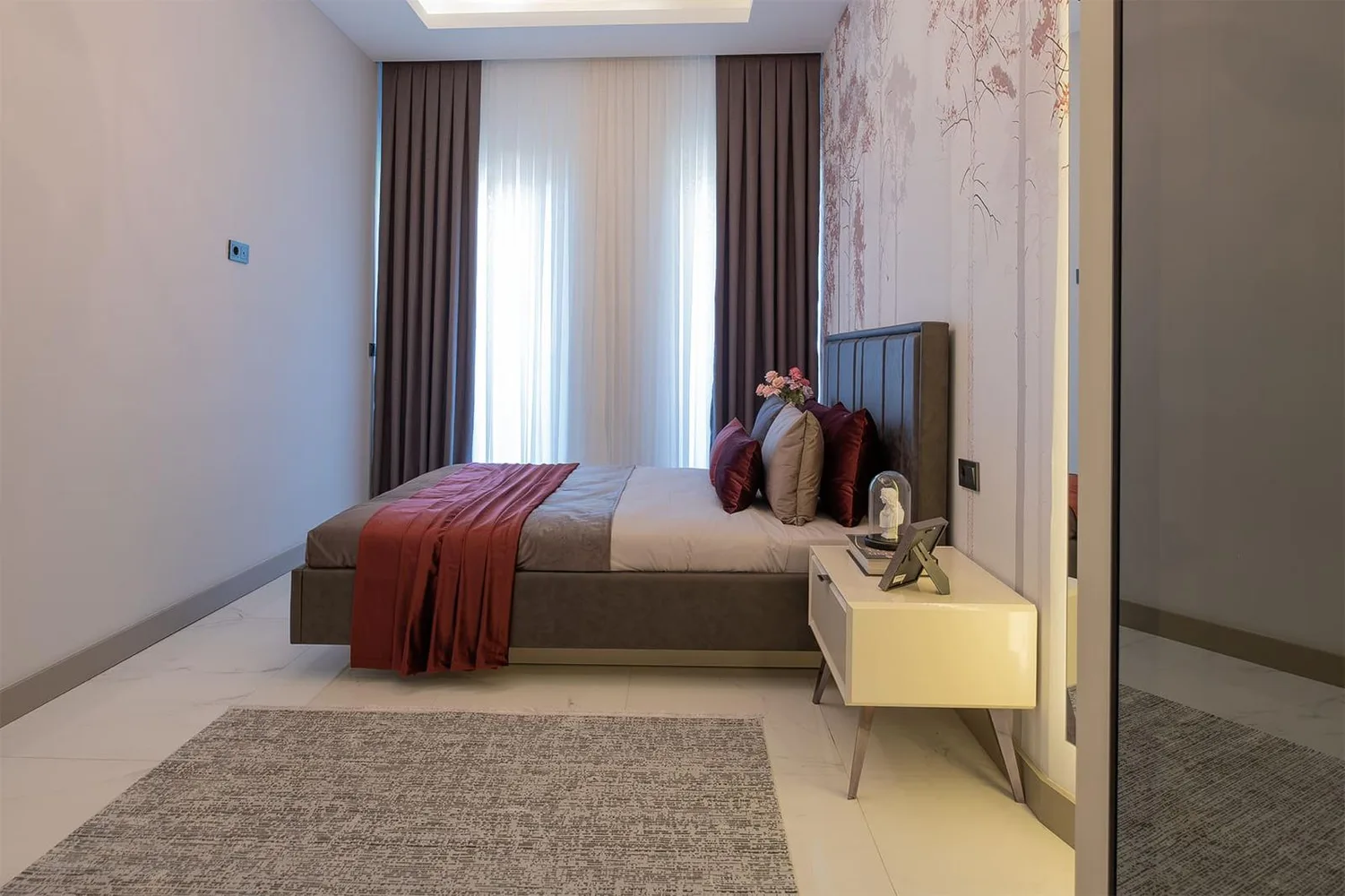 Designer Villa in Alanya with Infinity-Style Pool & Garden Interior - 20