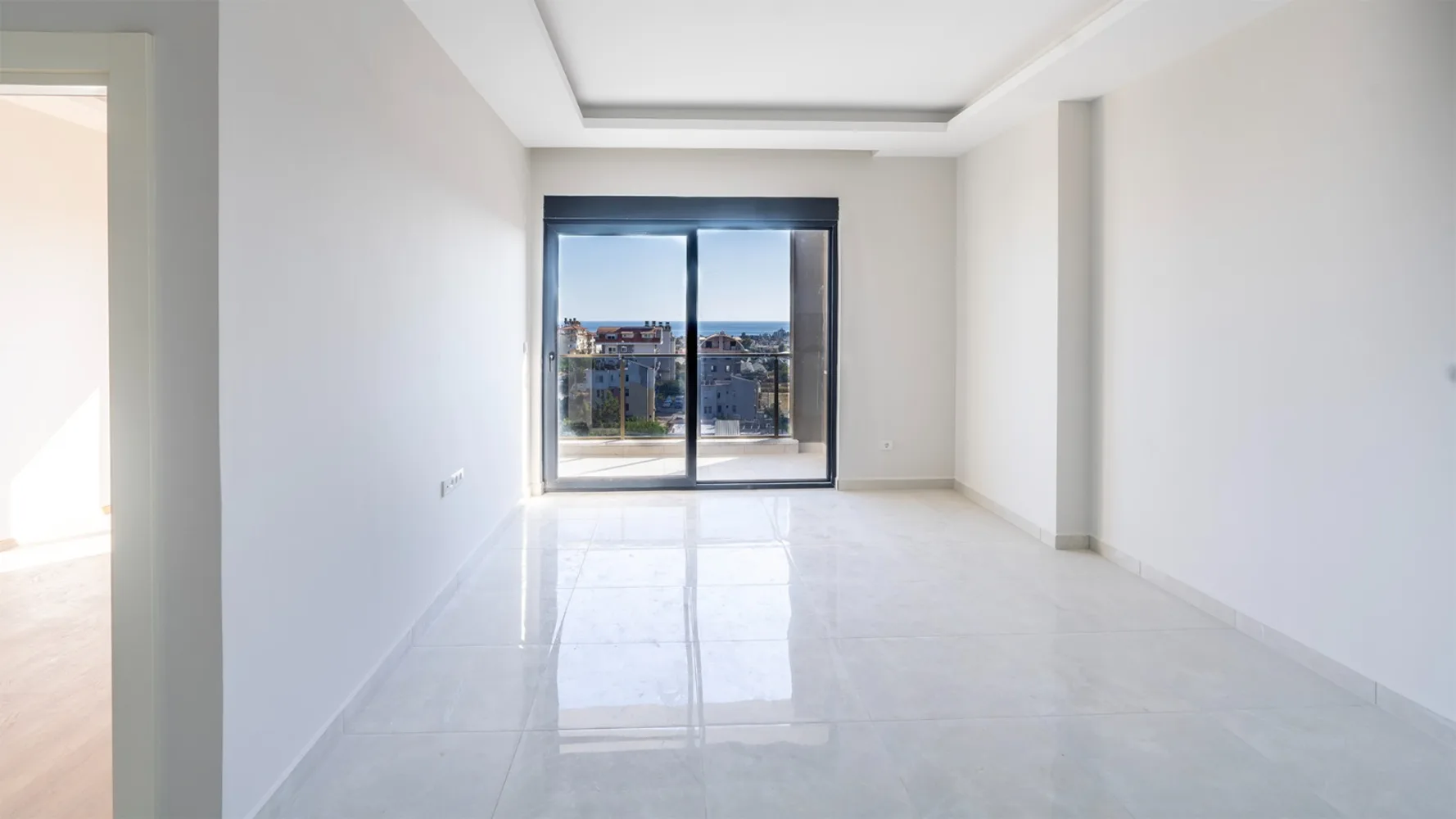 Affordable Sea View Apartment For Sale in Aydin Tower, Alanya Interior - 6