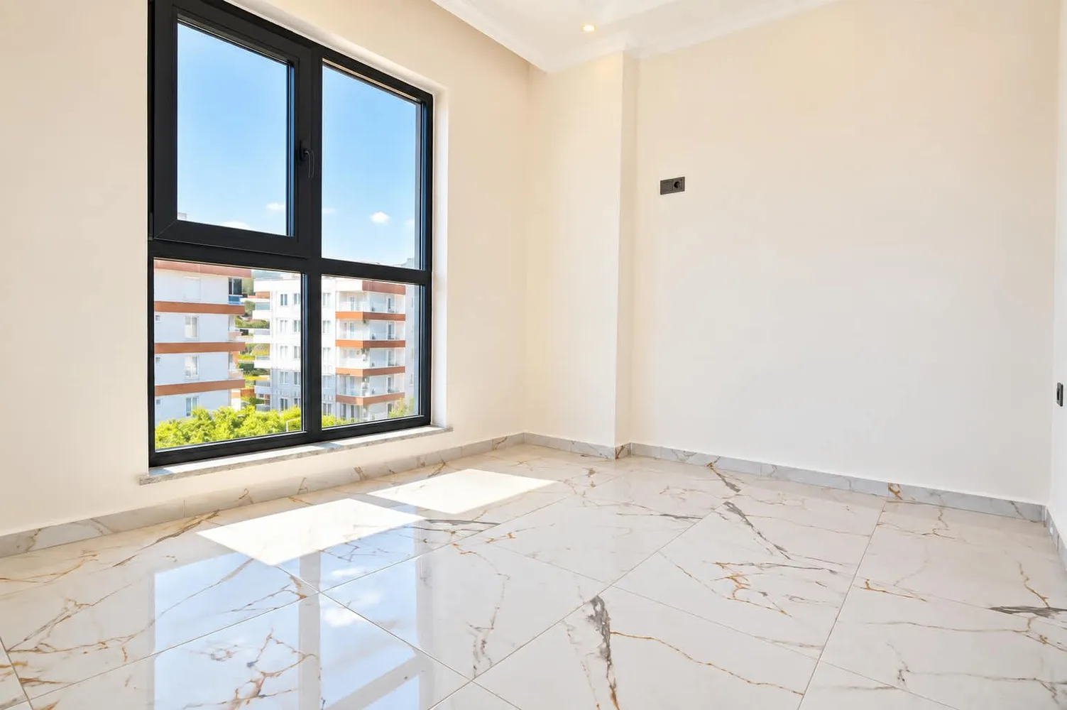 1 Bedroom Sea View Apartment For Sale in Exodus Riverside, Alanya Interior - 6