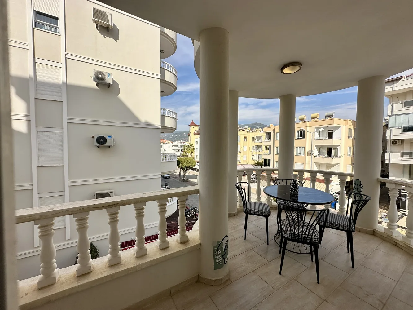 Furnished Apartment Close to Beach For Sale in Club Sidar, Alanya Interior - 13