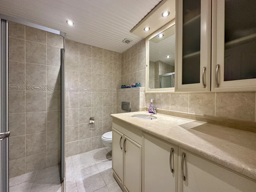 Furnished Apartment Close to Beach For Sale in Club Sidar, Alanya Interior - 34
