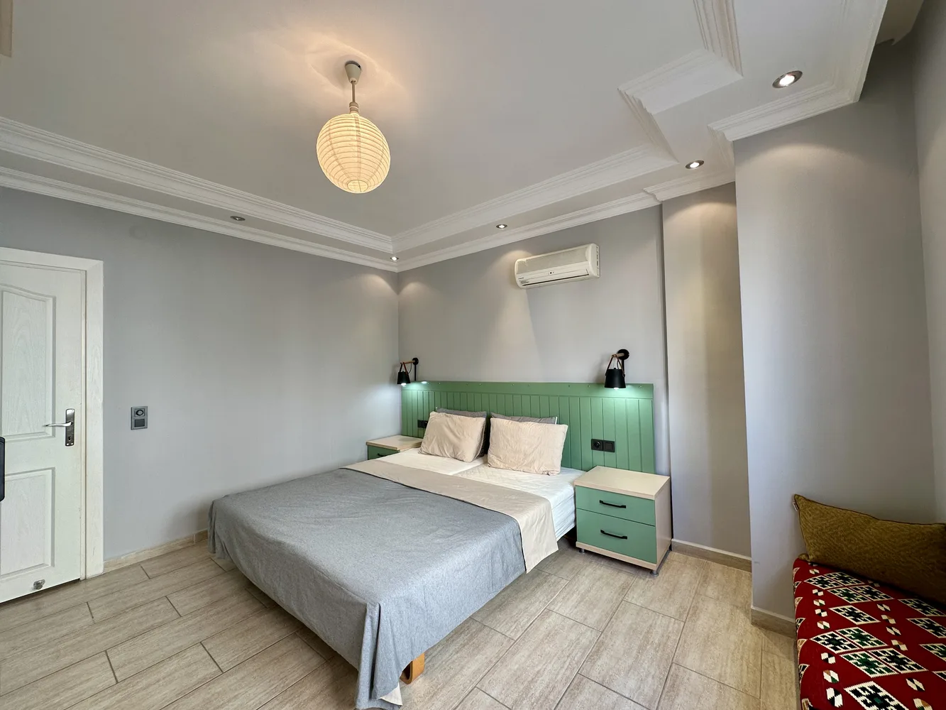 Furnished Apartment Close to Beach For Sale in Club Sidar, Alanya Interior - 18