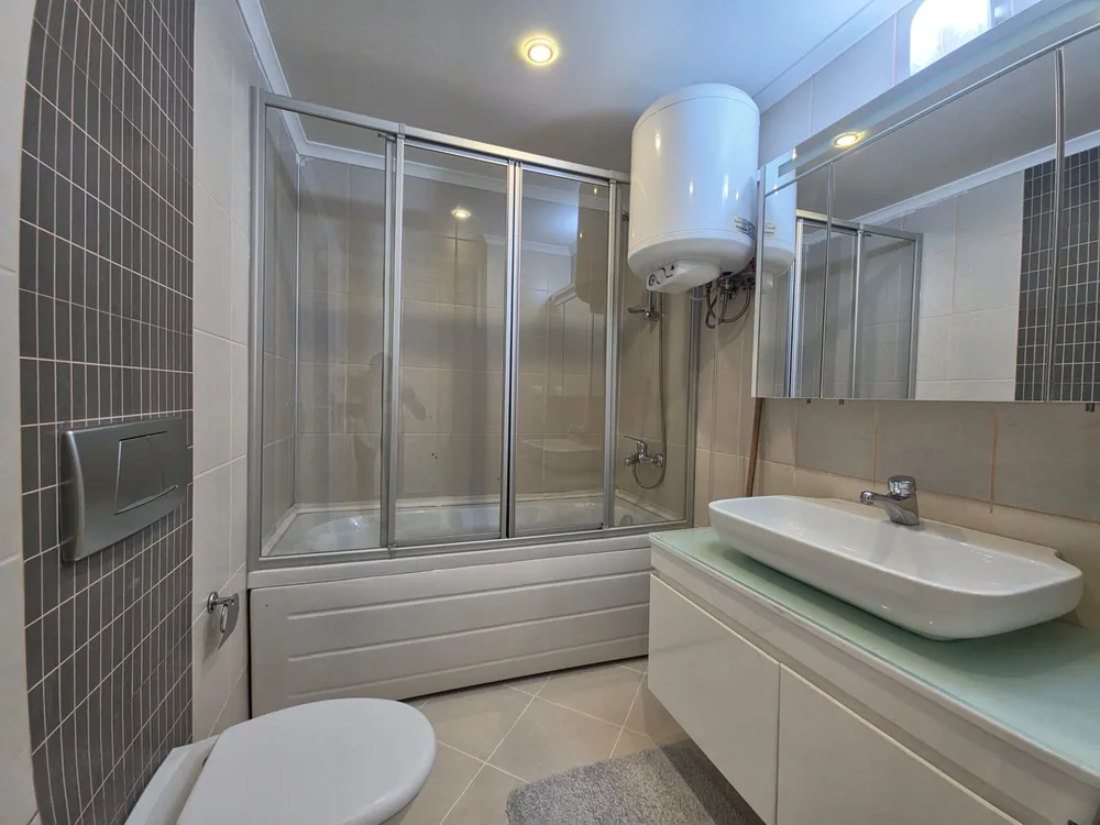 Newly Furnished Apartment Close to State Hospital in Alanya Interior - 35