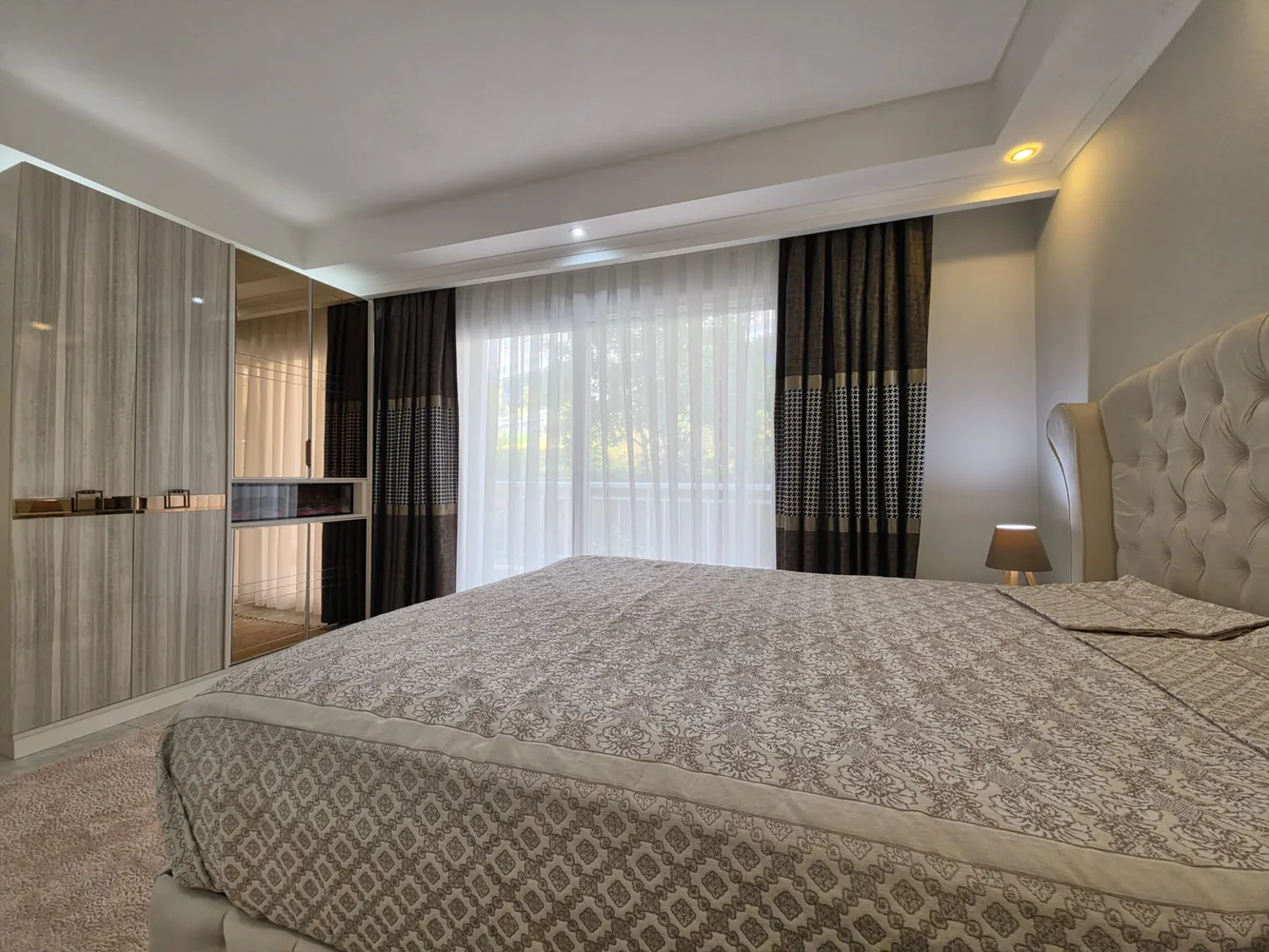 Newly Furnished Apartment Close to State Hospital in Alanya Interior - 11