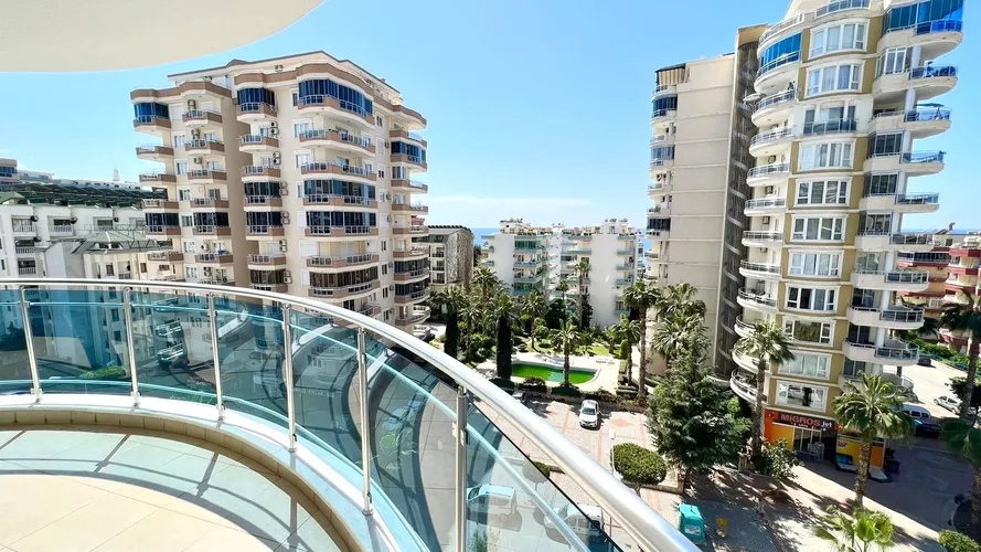 , Exterior - 3